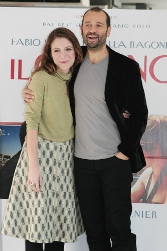 Isabella Ragonese con il conduttore 