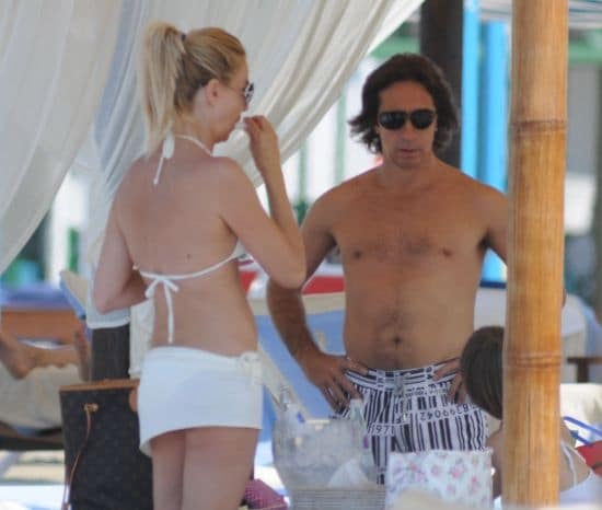 Federica Panicucci con la famiglia