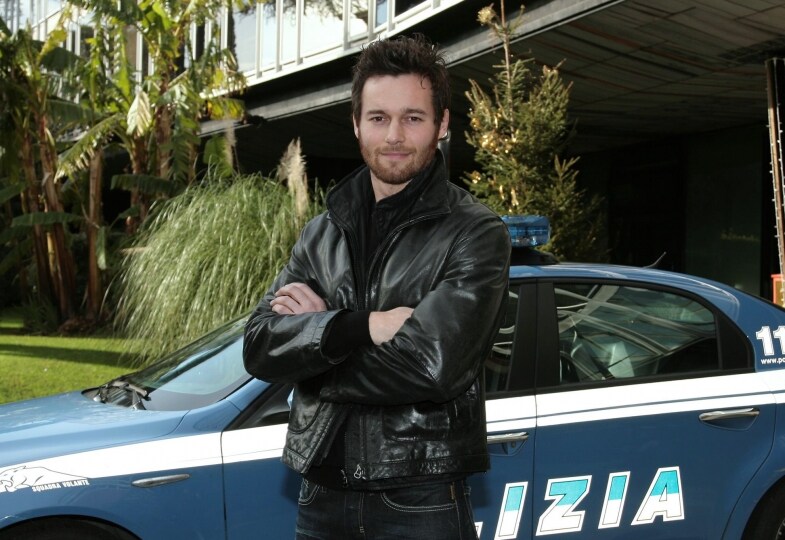 Giorgio Marchesi in posa per la serie tv 