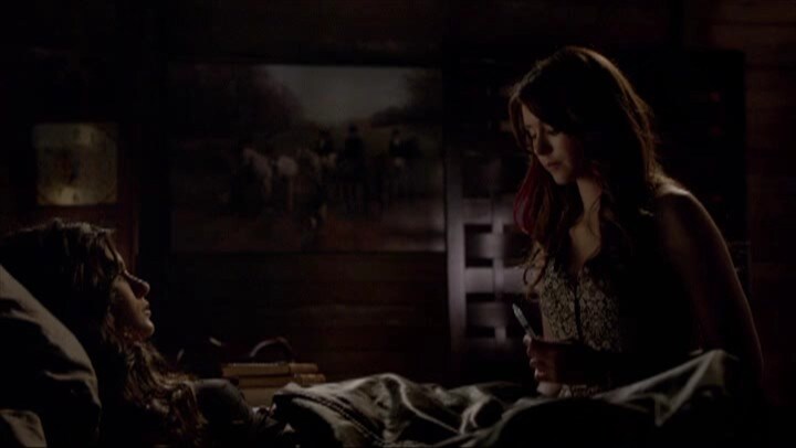 elena-al-capezzale-di-katherine