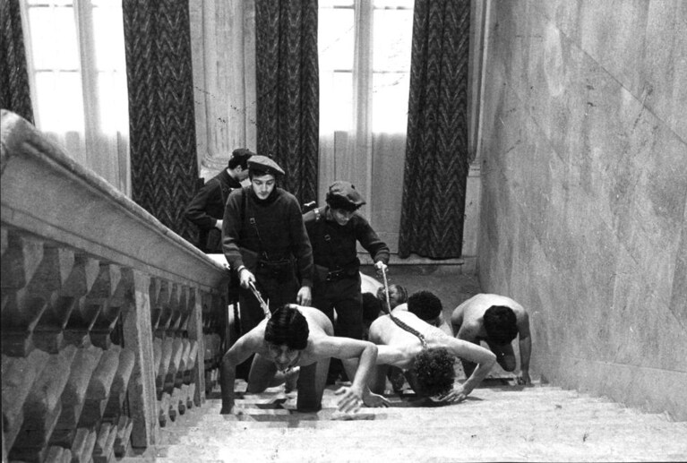 un fotogramma tratto da Salò, e le 120 giornate di Sodoma