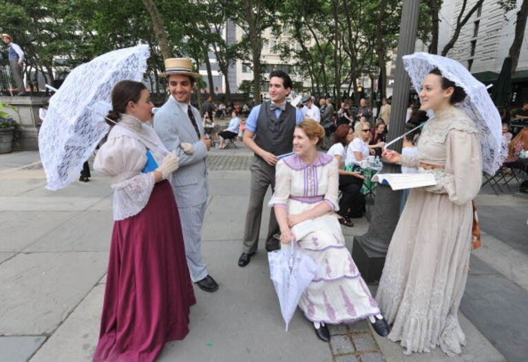 una rievocazione in costume in occasione del Bloomsday