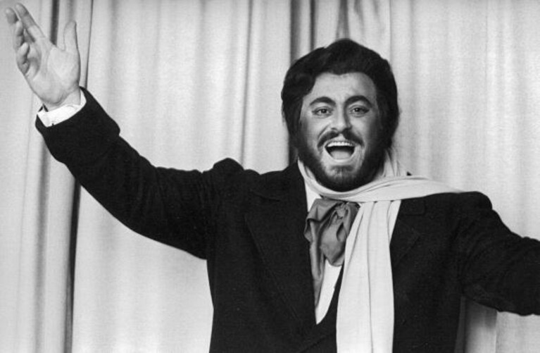 Luciano Pavarotti è Rodolfo ne "La Bohème", 1985