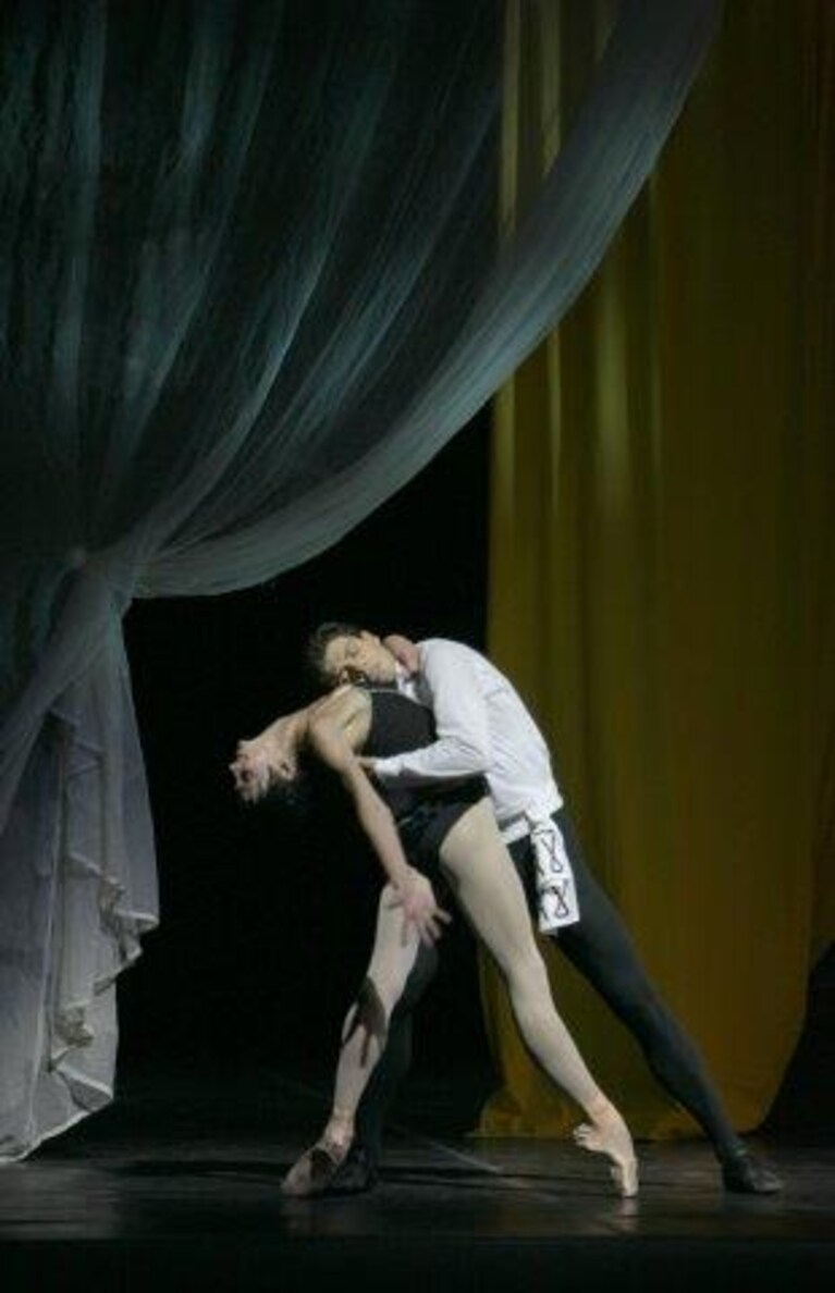 Carmen - Polina Semionova e Roberto Bolle, ph. Marco Brescia
