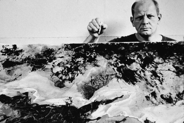 Jackson Pollock nel suo studio di East Hampton, New York, 1953