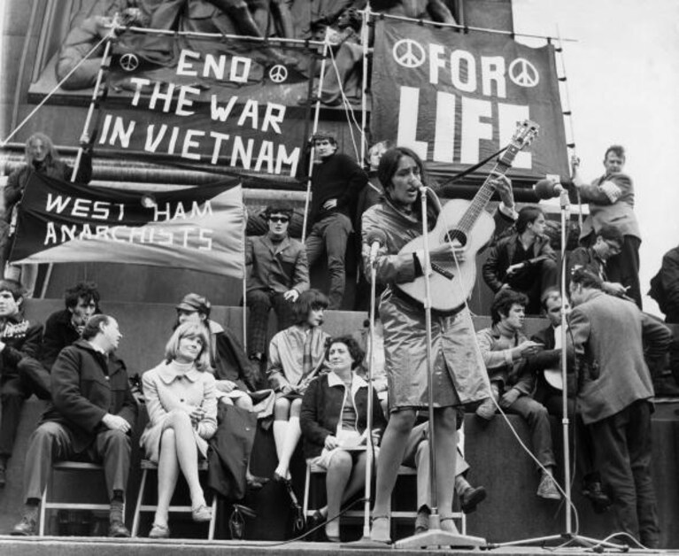 Joan Baez a Londra, nel 1971