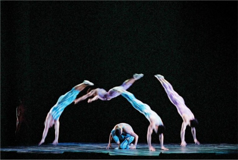 Aeros - coreografie di Daniel Ezralow, David Parsons e Moses Pendleton
