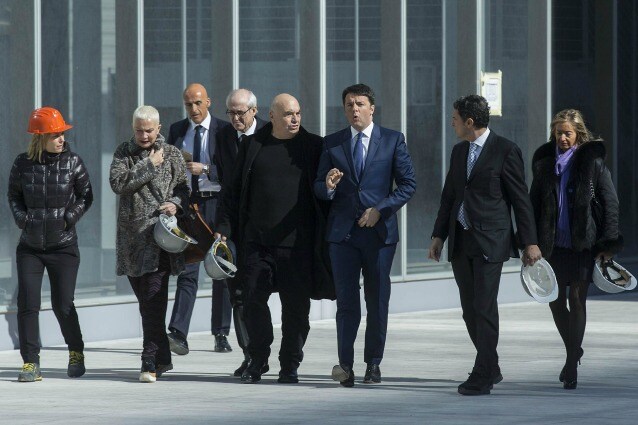 Foto Roberto Monaldo / LaPresse02-03-2016 RomaPoliticaMatteo Renzi visita il cantiere della "Nuvola" all'EurNella foto Doriana Mandrelli (moglie Fuksas), Massimiliano Fuksas, Matteo Renzi, Enrico Pazzali (ad Eur)Photo Roberto Monaldo / LaPresse02-03-2016 Rome (Italy)Prime Minister Matteo Renzi visit the construction site of the "Cloud"In the photo Massimiliano Fuksas, Matteo Renzi, Enrico Pazzali