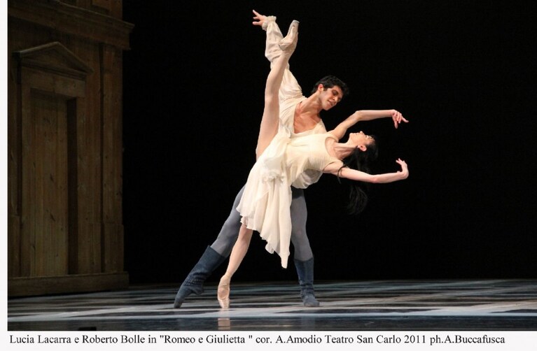 Romeo e Giulietta: Lucia Lacarra e Roberto Bolle - ph. A. Buccafusca