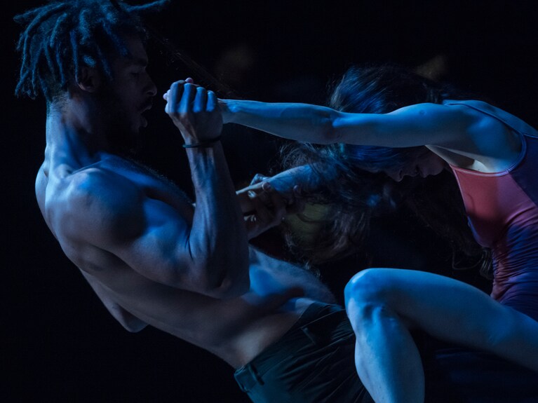 Killing Desdemona