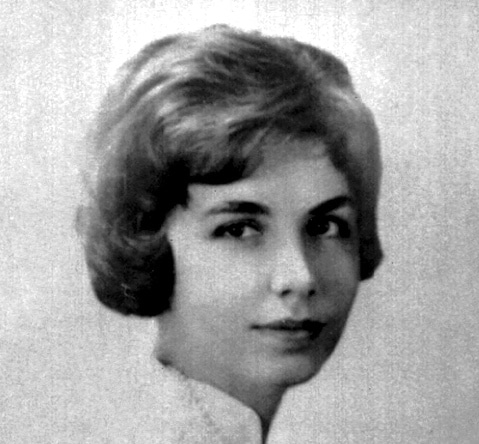 Un ritratto di Grazia Deledda da giovane