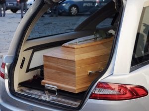 Scambio di salme all'obitorio di Firenze, uomo cremato per errore