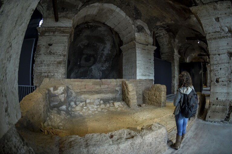 La ricostruzione in scala 1:1 della sala dell'Archivio di Ebla
