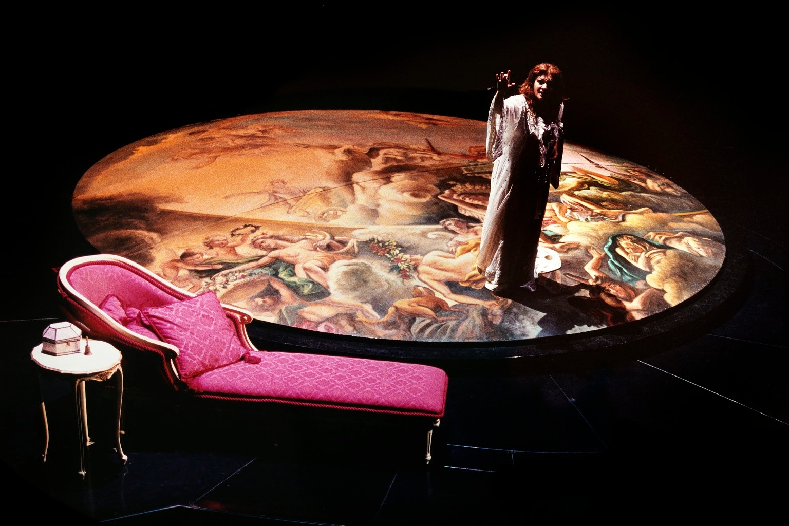 Daniela Dessì in "Adriana Lecouvreur" nel 2003, ph. Luciano Romano