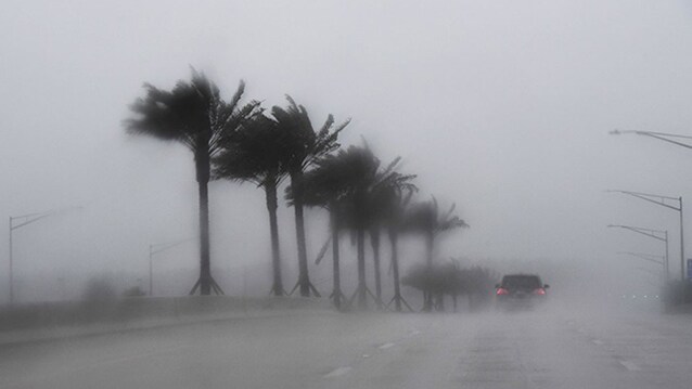 L'Uragano Matthew arriva a Jacksonville, Florida