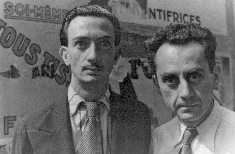 Man Ray insieme a Salvador Dali