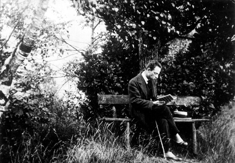 Rainer Maria Rilke, in una foto del 1913