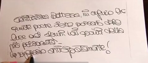 Esempio di grafia ’inanellata’