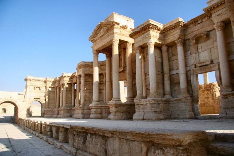 L'antico teatro romano, oggi distrutto