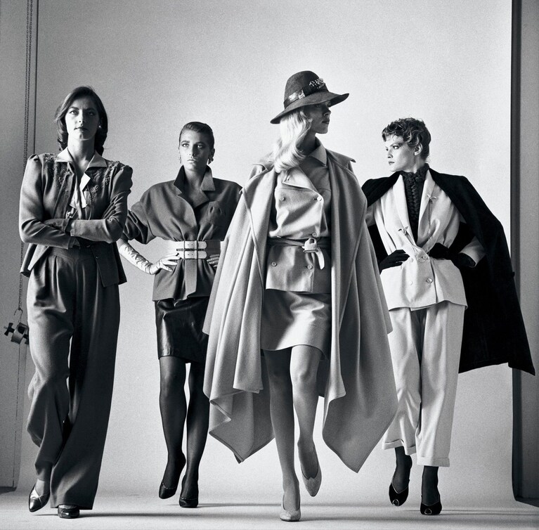 Sie kommen, from the series "Big Nudes" Paris 1981 © Helmut Newton Estate