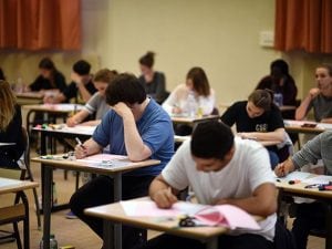 Studenti impegnati nell'esame di Maturità (Getty).
