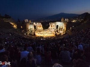 Teatro antico di Taormina durante il Taobuk 2017.