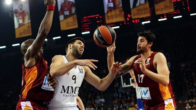 Engin Atsur con la maglia del Galatasary @Getty Images