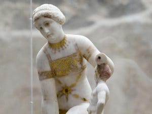La statuetta in marmo cosiddetta della Venere in Bikini