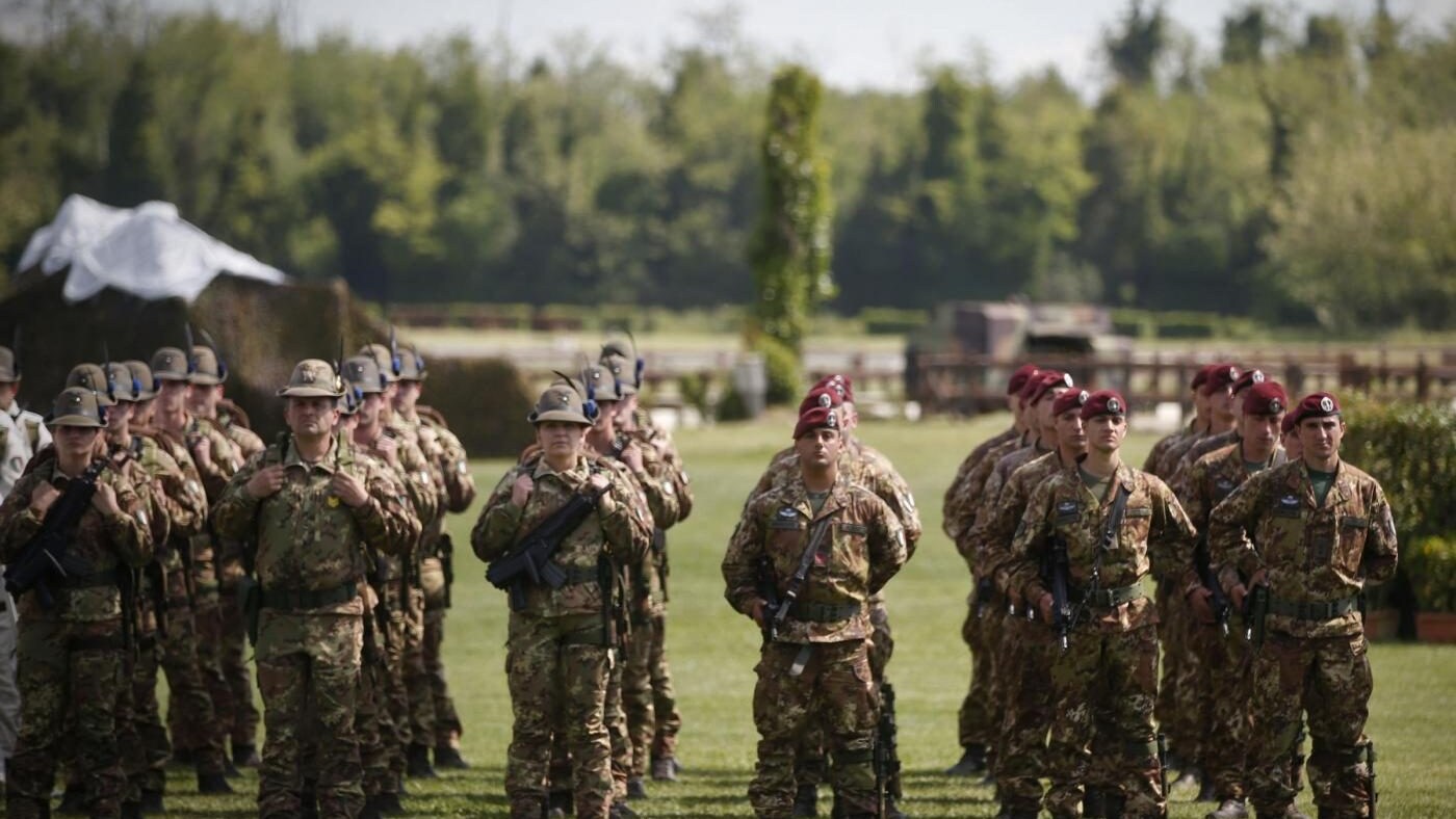 militari-italiani.jpg?im=AspectCrop=(16,