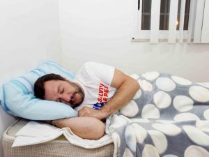 1–5–17, Salvini dorme al CARA di Mineo