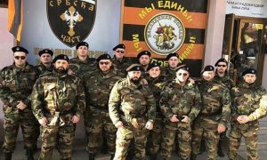 Gruppi paramilitari di Srbska cast, legati ai nazionalisti serbi della Srpska