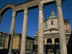 La zona di Porta Ticinese a Milano, vicino alla quale sorgeva l'antico anfiteatro romano.