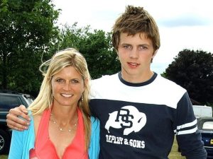James insieme a sua mamma Clare