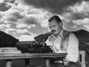 Ernest Hemingway nel 1939. Di questa foto Hemingway disse "Io non lavoro così".
