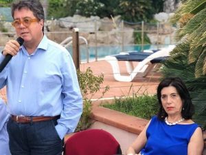 Tusa con la moglie Valeria Patrizia Li Vigni (Facebook).