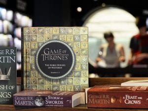Il 14 aprile 2019 uscirà l'ottava stagione della serie tv "Il trono di spade", tratta dalla saga "Le Cronache del Ghiaccio e del Fuoco" di George R. R. Martin.
