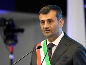 In foto: Antonio Decaro.