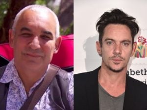 Alkiviades David e Jonathan Rhys Meyers.