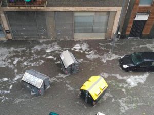 Immagine del temporale a Torino (LaPresse).