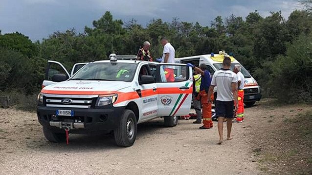 I soccorsi a Marina di Vecchiano (Facebook).