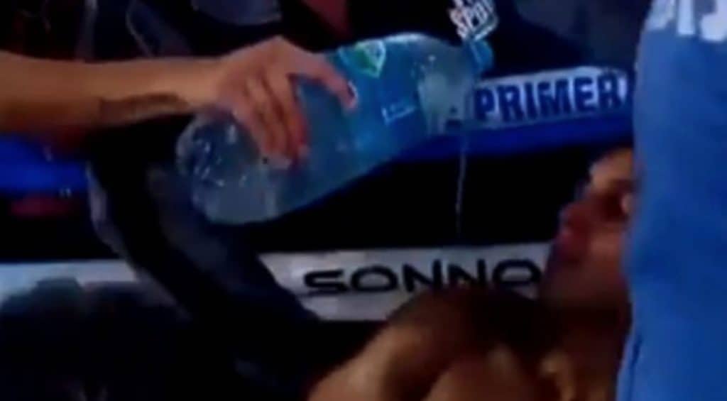 Santillan si sente male al termine dell'incontro con Abreu.