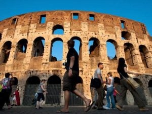 Anche il Colosseo sarà fra i luoghi d'arte e cultura aperti a Ferragosto.