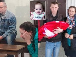 Viktor e Natalya in tribunale, nel riquadro la piccola Anna, a destra il padre della piccola insieme agli altri due figli e la ex compagna