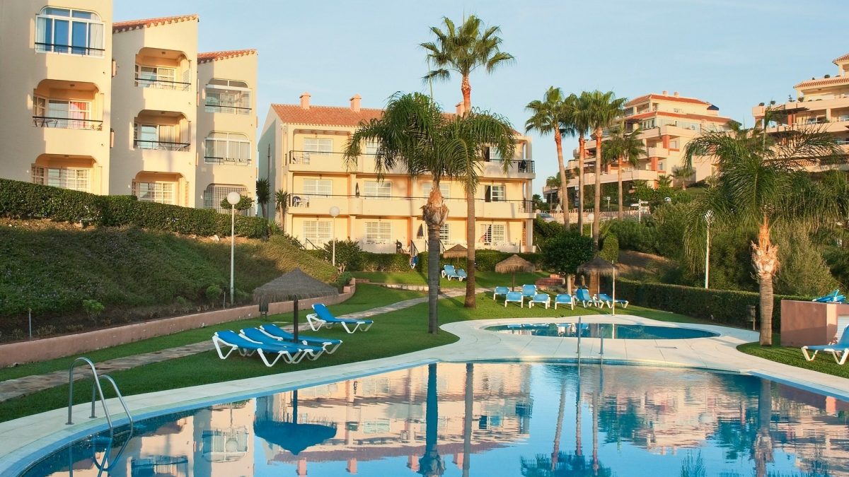 Una piscina del La Costa World resort