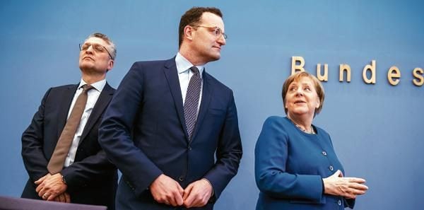 Lothar Wieler (sulla sinistra)