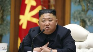 Corea del Nord, Kim Jong-un si affida all'esercito per affrontare la crisi Covid