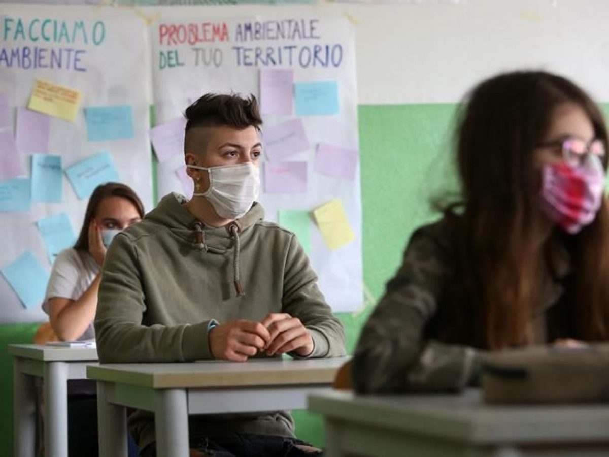 Si Può Tenere Il Cappuccio In Classe