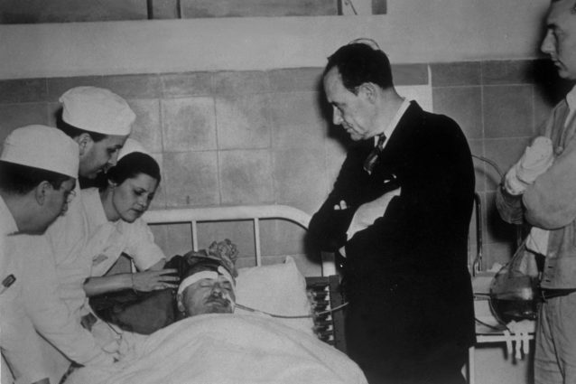 Trotsky sul letto di morte nel 1940