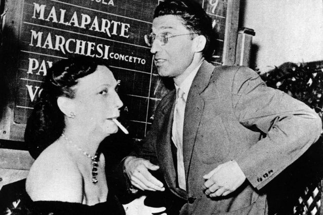 Cesare Pavese con Maria Bellonci alla serata finale del Premio Strega 1950