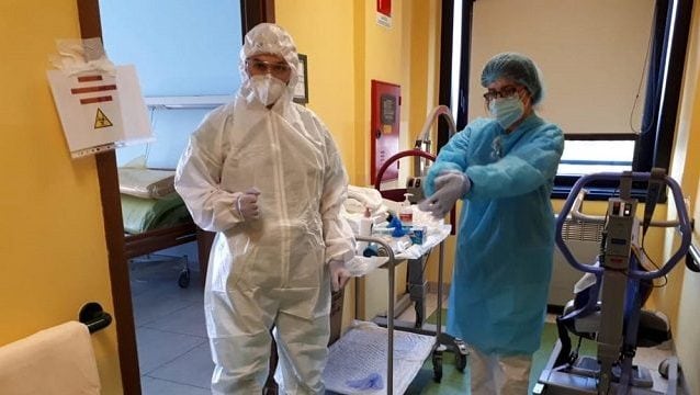 Coronavirus Bari, nuovo focolaio: 17 medici e infermieri positivi in clinica Mater Dei